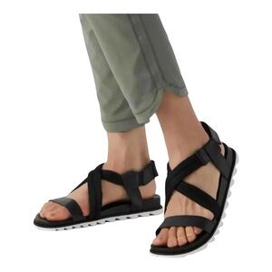 Sorel Roaming Decon Strappy Comfortable Sandal.